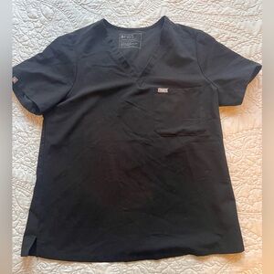FIGS Women’s Black Catarina One-Pocket Scrub Top; Size L